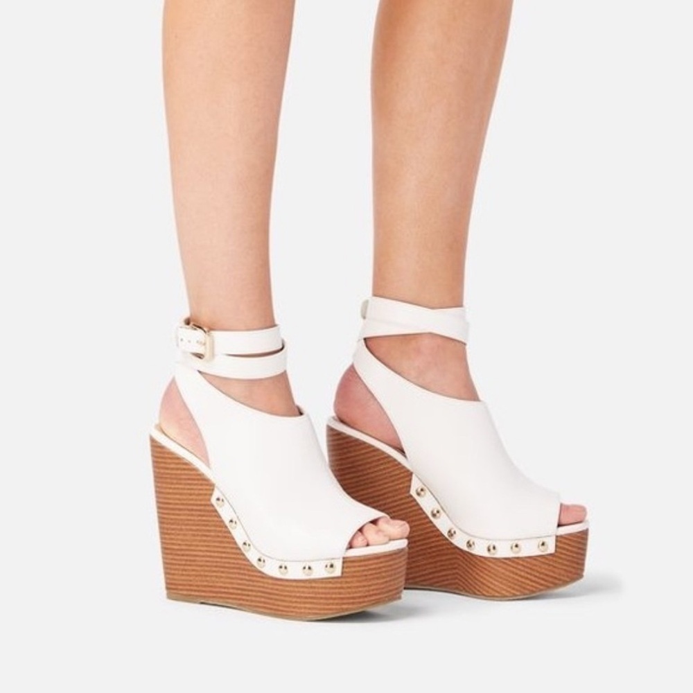 Woman's White Just Fab Sarahh Platform Wedge Shoes size 8.5